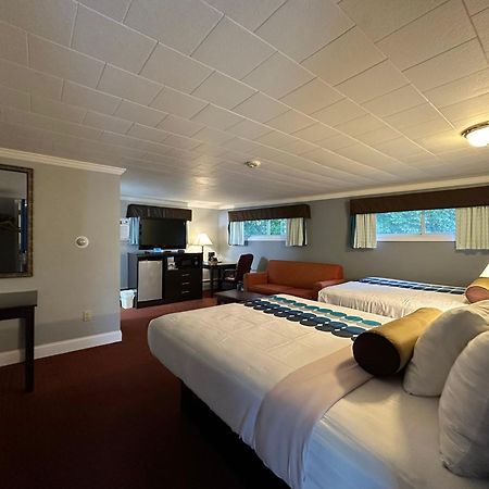 Rodeway Inn Orleans - Cape Cod Екстер'єр фото