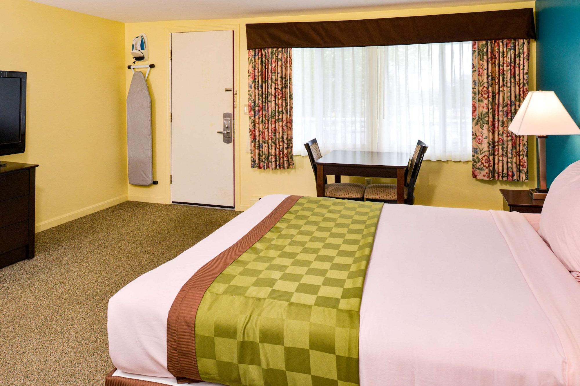 Rodeway Inn Orleans - Cape Cod Екстер'єр фото